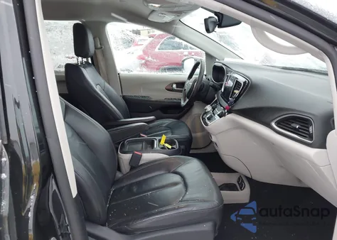 2017 Chrysler Pacifica Touring-L from USA, damaged, VIN 2C4RC1BG7HR506750